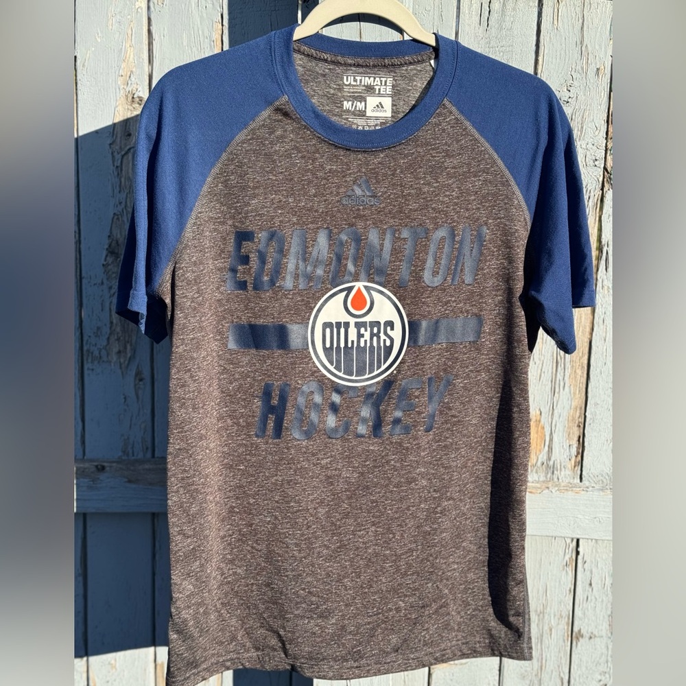 Adidas Edmonton Oilers Hockey Shirt Men’s Medium Blue and Gray Athletic Tee 2017